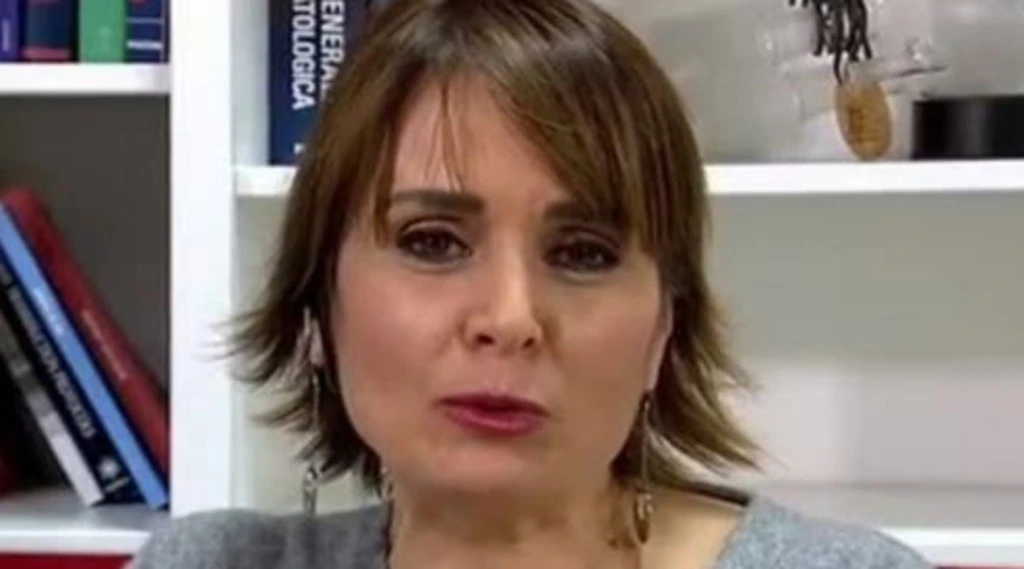 Coronavirus, l'immunologa Antonella Viola: "Vaccino in novembre? Non vuol dire che arriveranno le dosi", smentito Giuseppe Conte