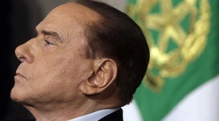 Poste Italiane, emesso il francobollo commemorativo per Silvio Berlusconi