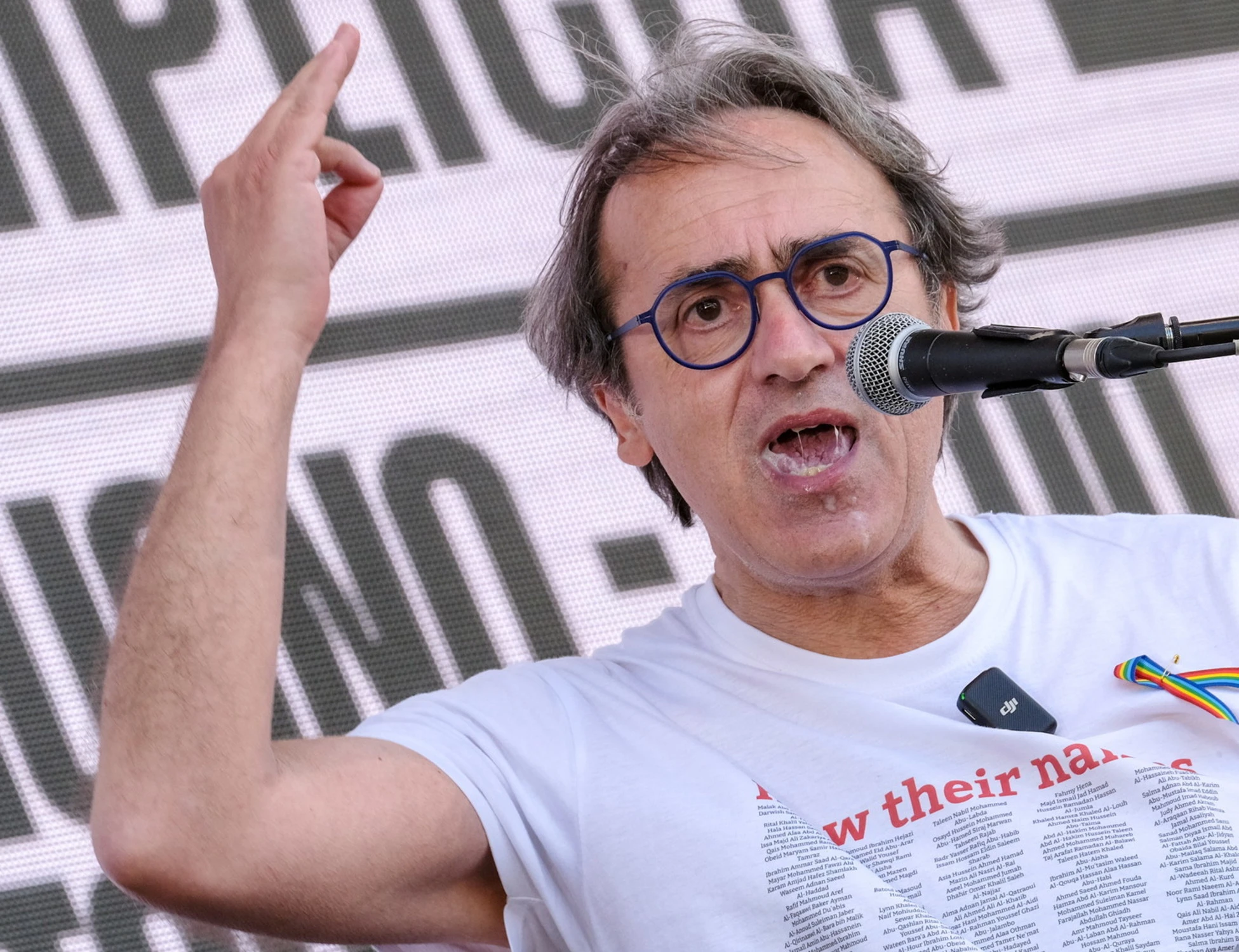 Angelo Bonelli all'evento col pro-Pal che tifa Hamas e odia Meloni