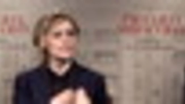Greta Scarano in "Piccolo miracolo": una non vedente che cura gli altri