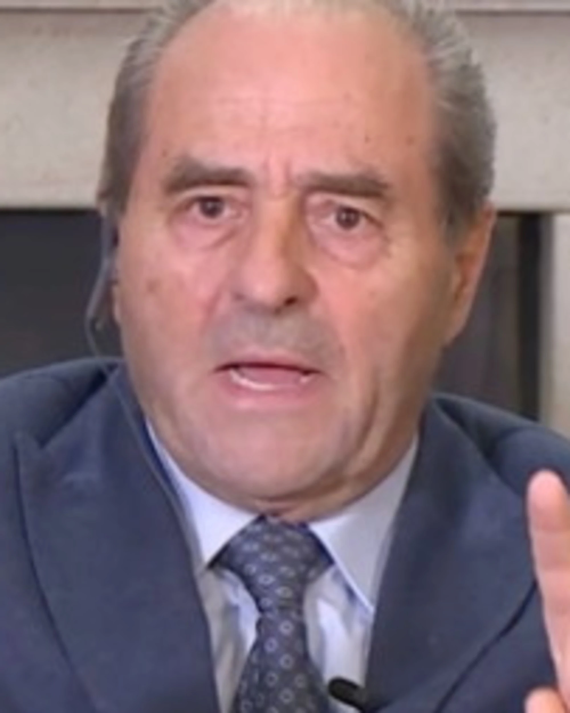 In Onda, rissa tra Di Pietro e Telese: "Non mi parli così"