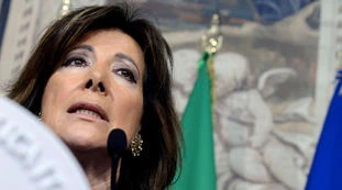 Marco Travaglio smascherato da Francesco Storace: "I voli di Stato di Elisabetta Casellati? Una bufala"