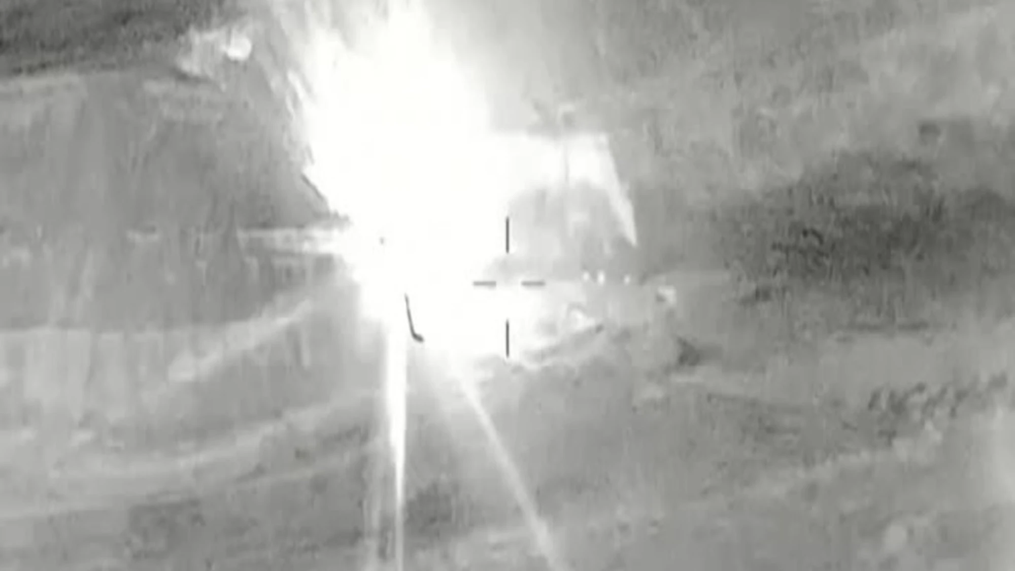 Iran, Usa pubblicano i video dei nuovi attacchi su obiettivi militari
