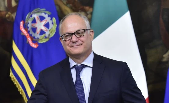GUALTIERI "FINITI GLI SCONTRI CON L'EUROPA, ORA UNA FASE NUOVA"