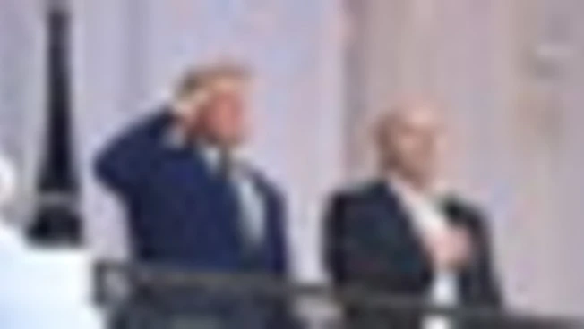 Donald Trump festeggia 80 anni con la lotta Mma e con accordo in Iran