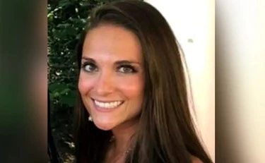 Arrestata la maestra a luci rosse: "In auto e in classe", dettagli pazzeschi