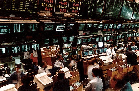 C&apos;è pure la tassa comunistaColpiti i guadagni in Borsa