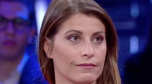 Elisabetta Piccolotti offende Salvini e Meloni? Ricoperta di insulti