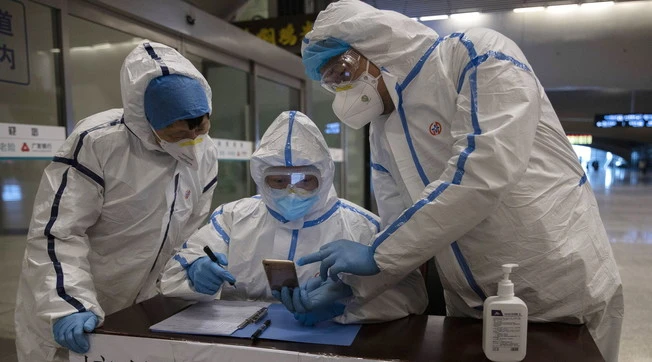 Coronavirus, "a Wuhan non potete entrate". Il regime cinese blocca gli esperti dell'Oms: la prova dello scandalo?