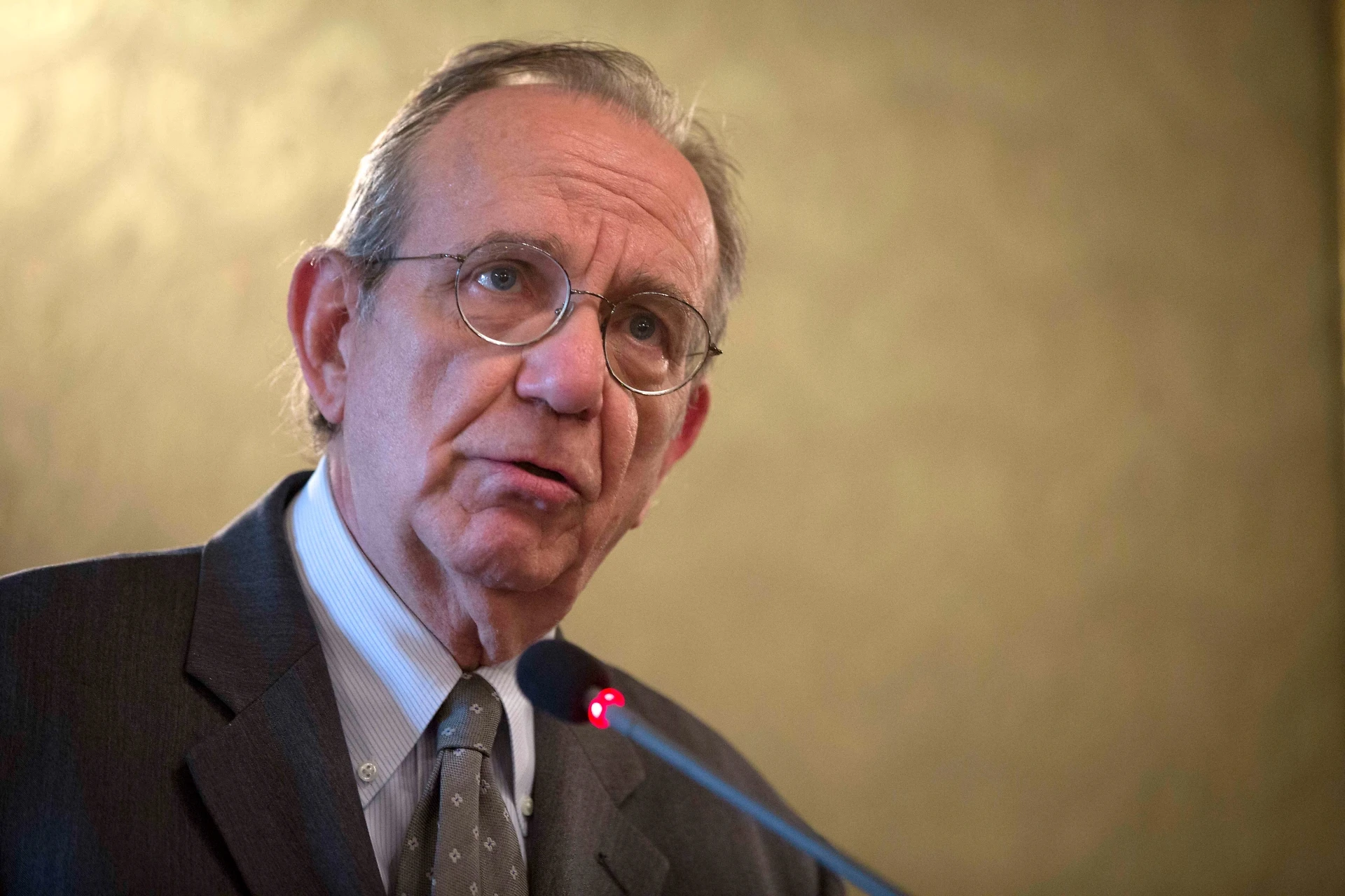 Padoan: ecco come restituiremo le pensioni