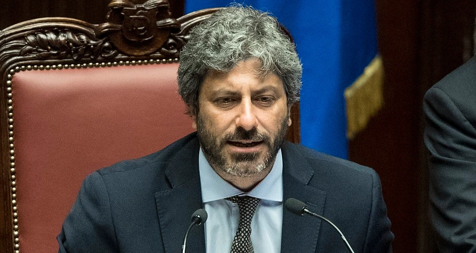 Roberto Fico querela Libero, il giudice ci dà ragione: "Come funziona la libertà d'espressione"