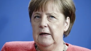 Germania, la truffa sui pagamenti elettronici: il caso che scuote il governo di Angela Merkel