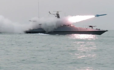 Iran, la giornata di guerra. Teheran esalta la Spagna di Sanchez. Trump, Nato ancora nel mirino. Svolta a Hormuz?