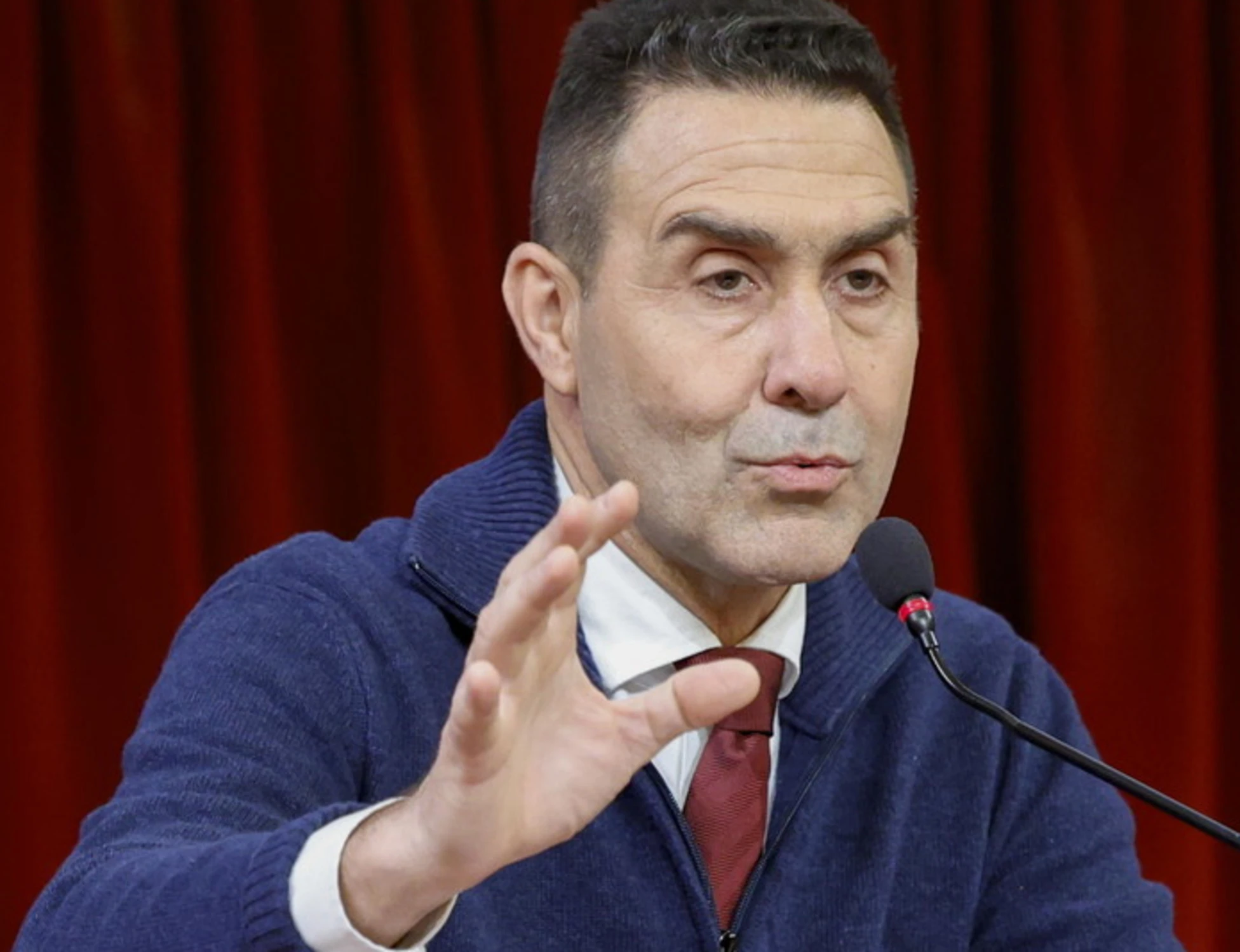 Vannacci, Giubilei contesta il suo logo? Lui replica: "Me ne frego!"