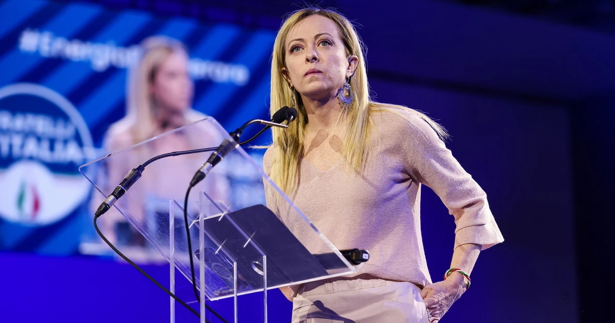 I sindaci che tifano per Mario Draghi fanno arrabbiare Giorgia Meloni