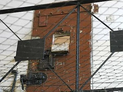 Carceri, Papa: pesci grossi nuotano liberi. Il 14 novembre da Napolitano al Quirinale