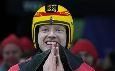 Milano-Cortina, dopo l'oro non risponde al cancelliere Merz: senza precedenti