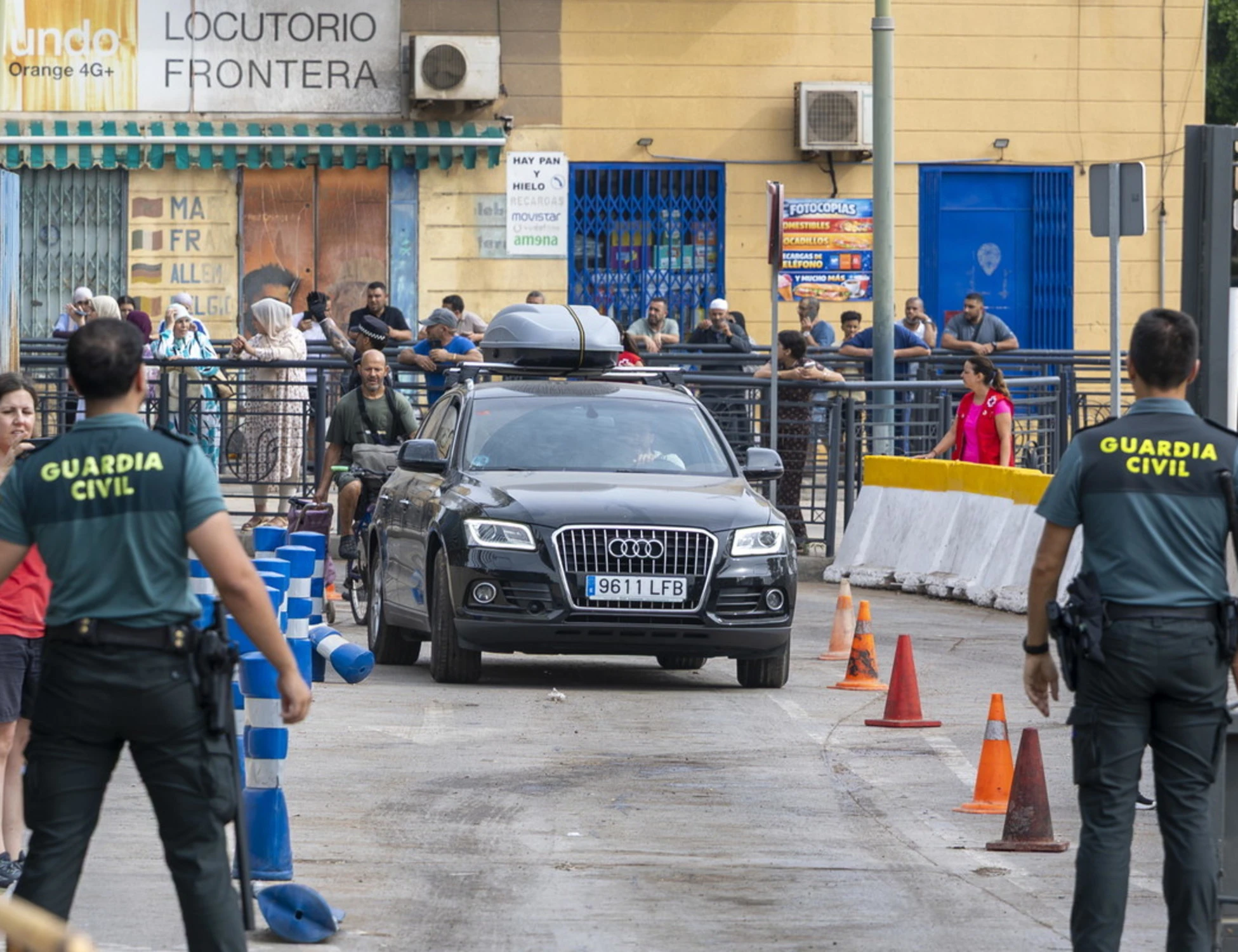Ceuta, troupe Rai bloccata dalla polizia spagnola: "Sequestrata l'attrezzatura"