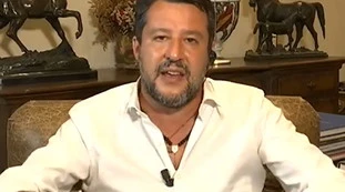 Matteo Salvini contro Pd e Leu: "Patrimoniale? Pensare ad altre tasse in un momento come questo è da arresto immediato"