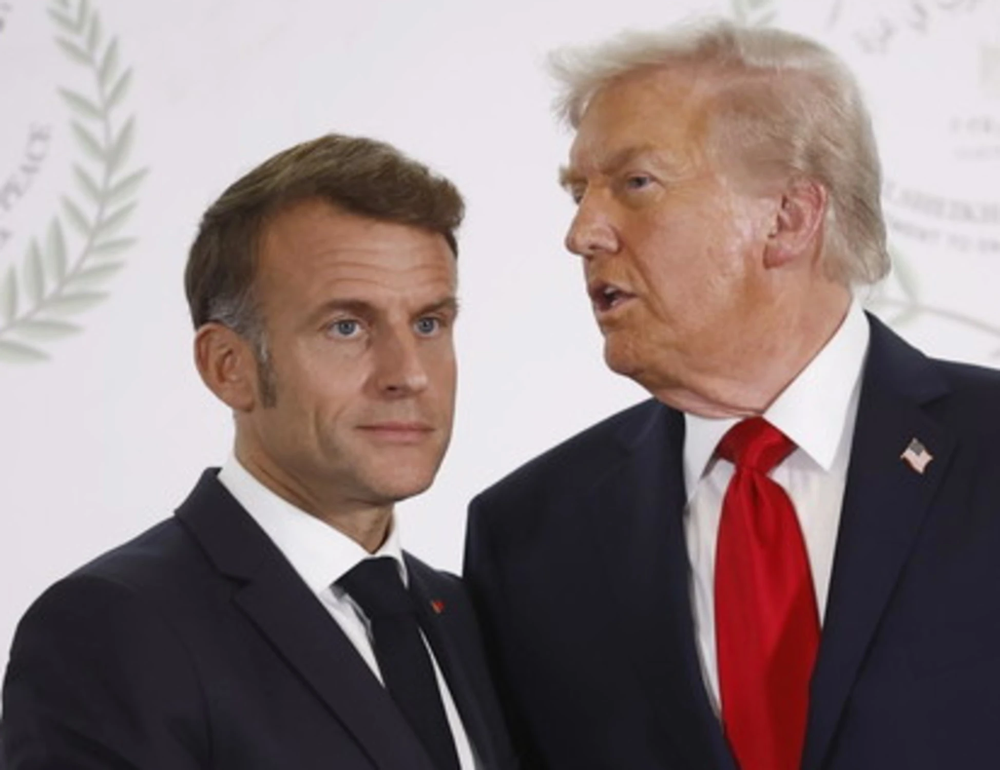 Trump umilia Macron, "chi ti vuole?". L'ipotesi choc: dazi al 200%