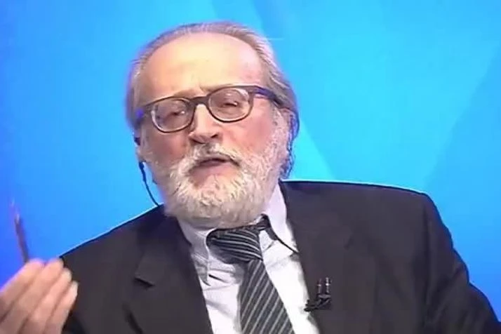 Paolo Becchi: "Il referendum anti-taglio delle poltrone è la nuova arma di Matteo Renzi"