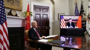 Xi Jinping, la telefonata a Joe Biden: "Chi gioca col fuoco...", tensioni alle stelle