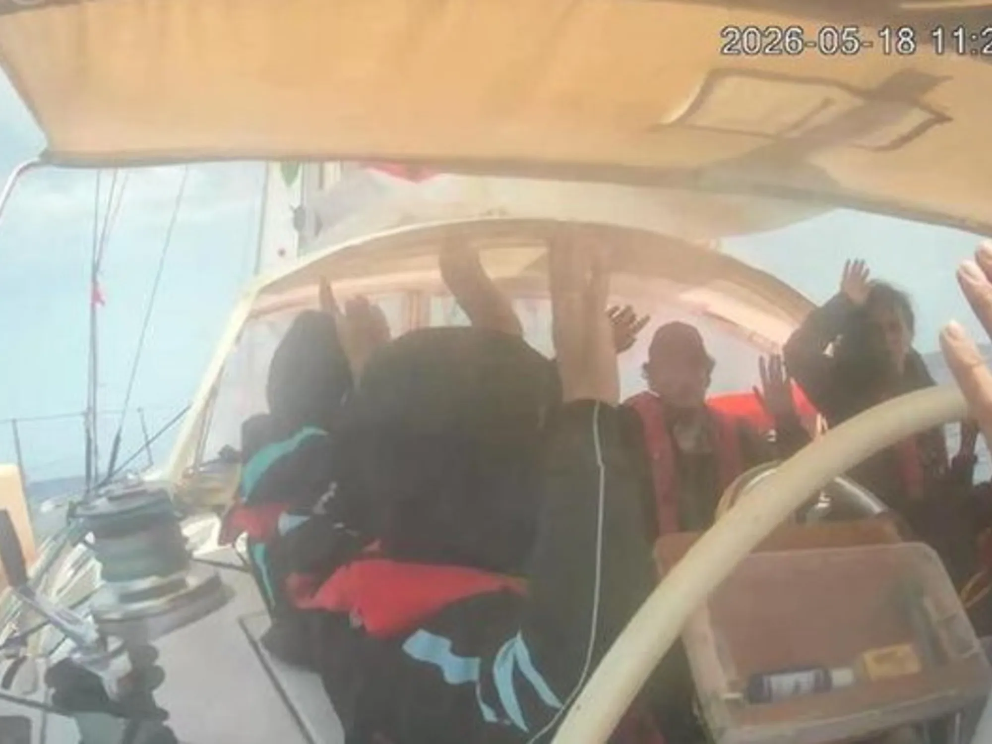 Leggi l'articolo: Flotilla, 10 barche ancora verso Gaza. I genitori dell'italiano arrestato: "Orgogliosi di lui"