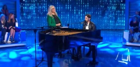 Domenica In, Mara Venier e Alberto Urso: siparietto hot in diretta. Sconcerto in studio
