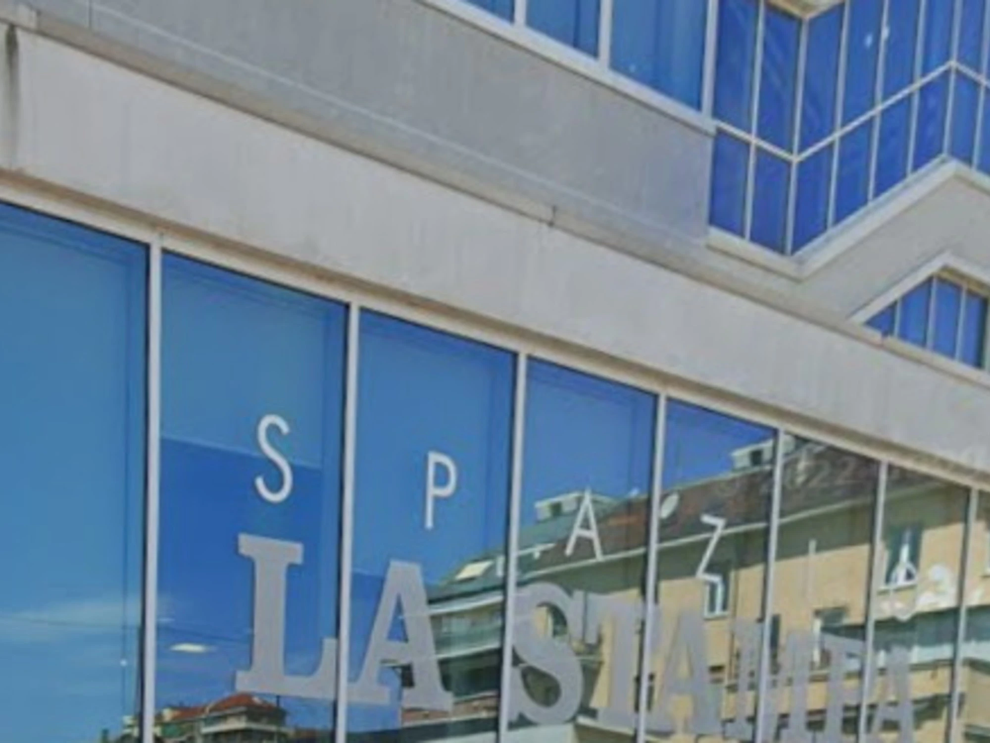 La Stampa, l'ira dei giornalisti che scoprono di essere sulla barca degli operai Fiat