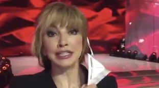 Il Cantante Mascherato, flop di share? Durissimo sfogo di Milly Carlucci: "Irrispettoso in questo periodo", il ruolo della pandemia