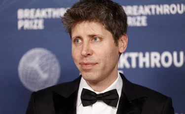 Sam Altman, molotov e spari contro la villa di mister ChatGpt