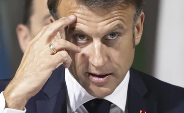 https://media.liberoquotidiano.it/GKoiI4AzwFXsxWdV_o1Bj-KDGXnCd-itENLqWO-24Rs/width:800/quality:90/aW1hZ2VzLzIwMjUvMTAvMDkvMDgwNzA1NDcxLWQ1ZGE5YWVlLWQ4M2YtNGQzOC1iMDNmLTNmNzFjODU0ZWIyOS5qcGc.webp