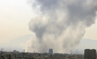 Iran, iniziato l'attacco di Usa e Israele: la diretta