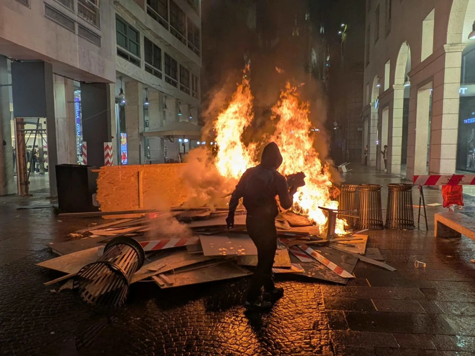 Guerriglia da Torino a Milano: "Chi hanno visto in piazza", la verità sulla rivolta