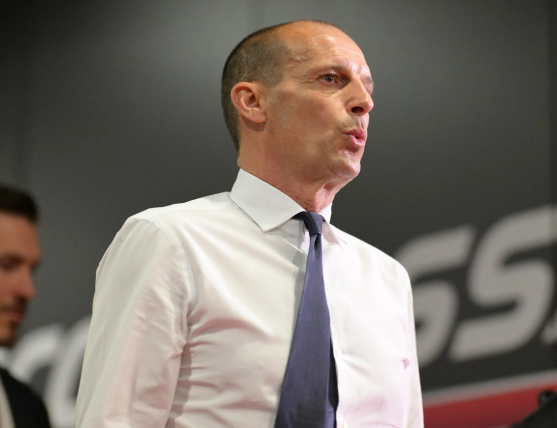 Allegri smonta il Milan: come stravolgerà la squadra