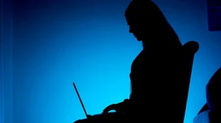 Genova, hacker di notte: l'impensabile nome, ecco chi è la donna arrestata