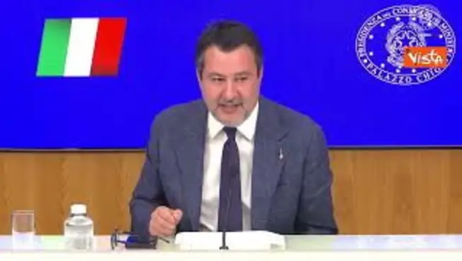 Leggi l'articolo: Salvini: Troppi bimbi in classe che non parlano italiano complica processo educativo