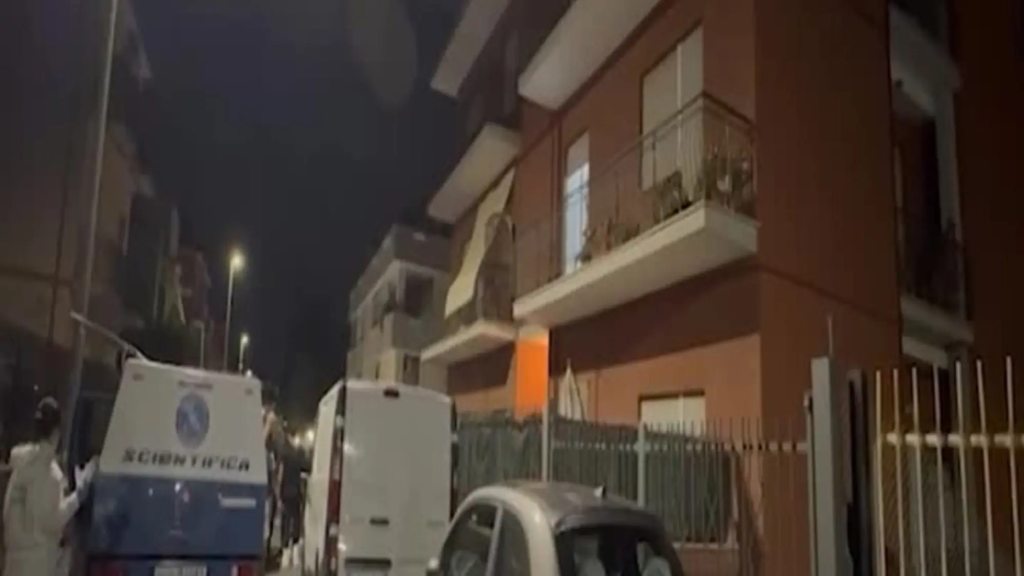 Famiglia uccisa a Roma, la polizia sul luogo del delitto
