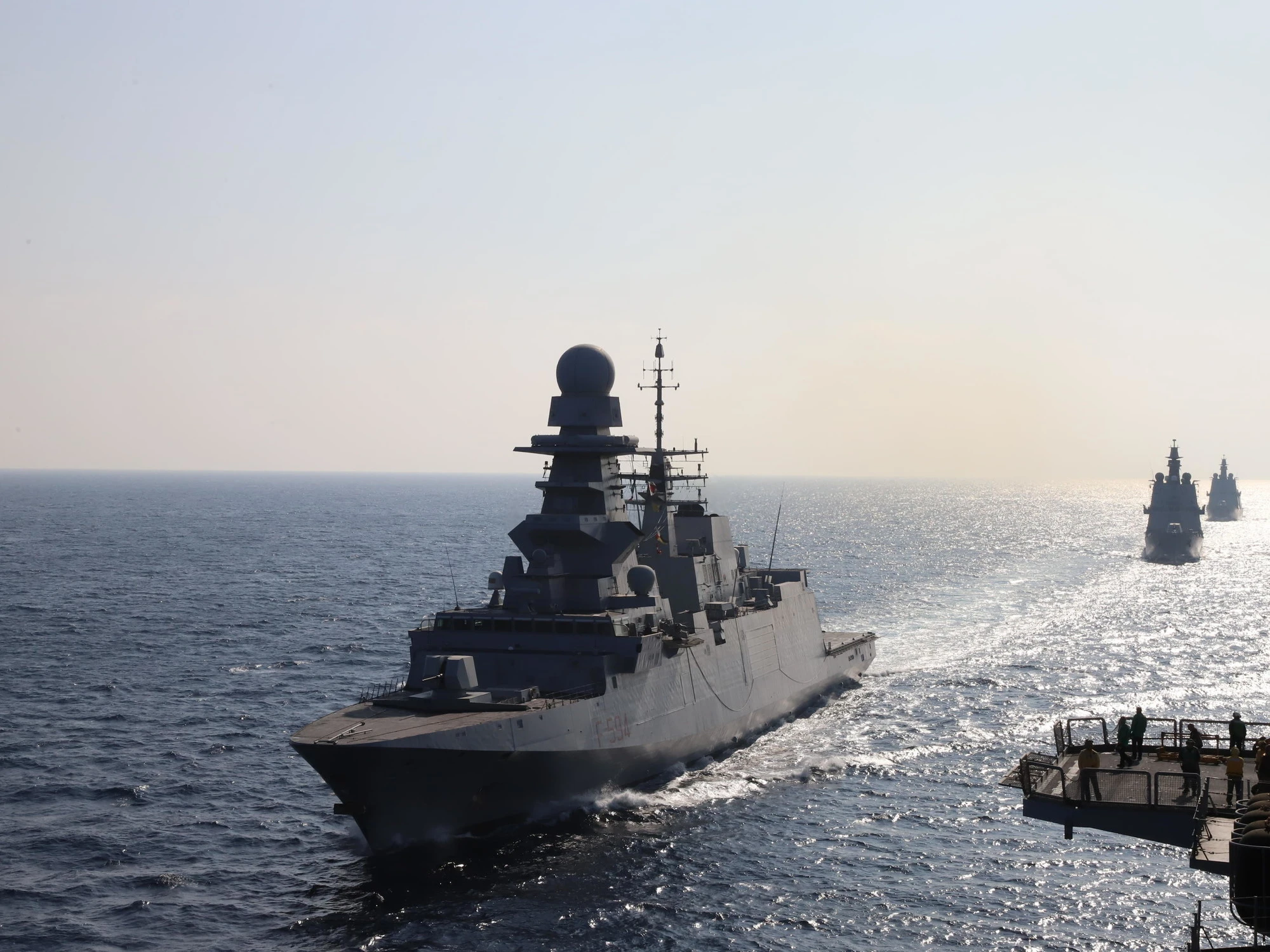 Flotilla, salpa anche la Alpino. Crosetto: "In acque israeliane non possiamo garantire sicurezza"