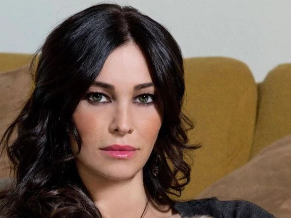Silvio Berlusconi, la verità di Manuela Arcuri: "Arcore, in quella lista ci sono escort. Io..."