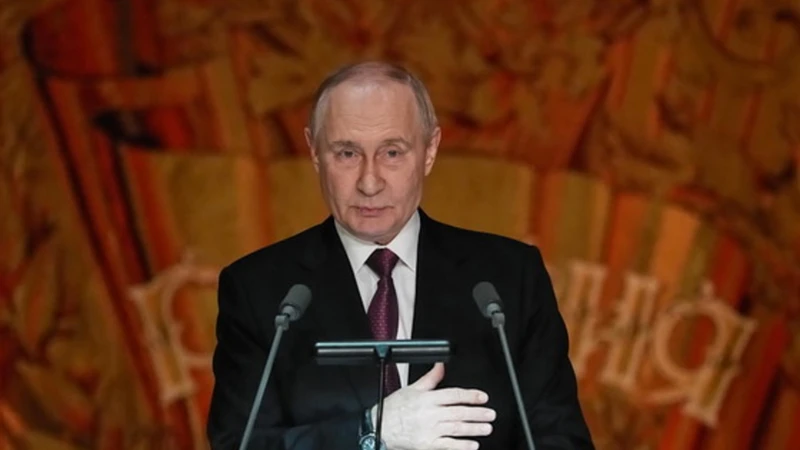 https://media.liberoquotidiano.it/GUHT1bFKtgEm2UsGJarAm5QODAKJk-oE4UNB7yt6Xyc/width:800/quality:90/aW1hZ2VzLzIwMjUvMTAvMjAvMDc1NjIwMjIwLTY0NTUwZmQ0LTZjN2YtNDljYS04NTI0LTY4ZDFiODhkNzJjNC5qcGc.webp