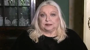 Maria Giovanna Maglie contro Giuseppe Conte: "Un minimo di dignità davanti al ducetto"