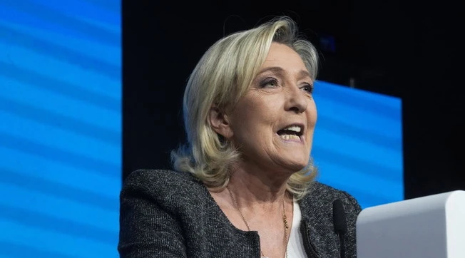 Marine Le Pen, appello a Meloni: "Il momento di unirsi". E su von der Leyen: "Mandato tossico"