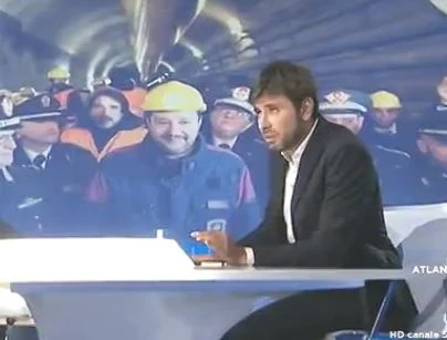 Otto e mezzo, Alessandro Di Battista: "Matteo Salvini ci provoca sempre, se fa cadere il governo fatti suoi"