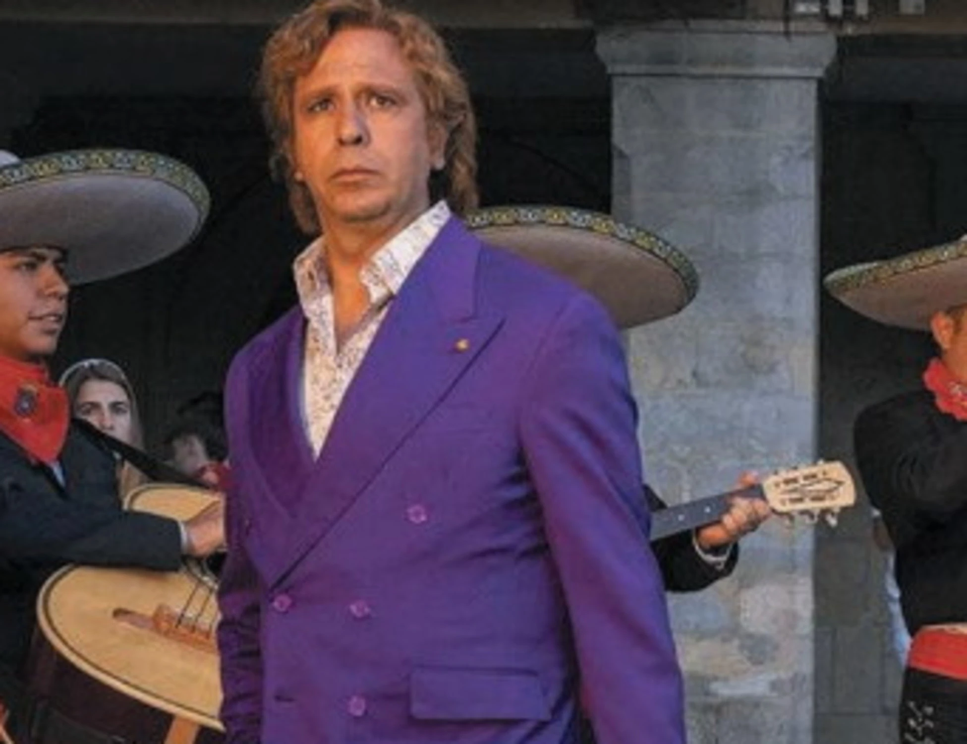 Checco Zalone fa 33 volte Elio Germano: ciao ciao, sinistra