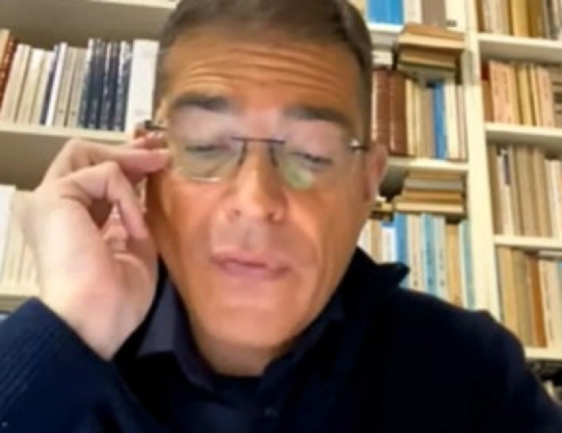 Capezzone: "La demolizione soft della Schlein, ed Elly reagisce così"