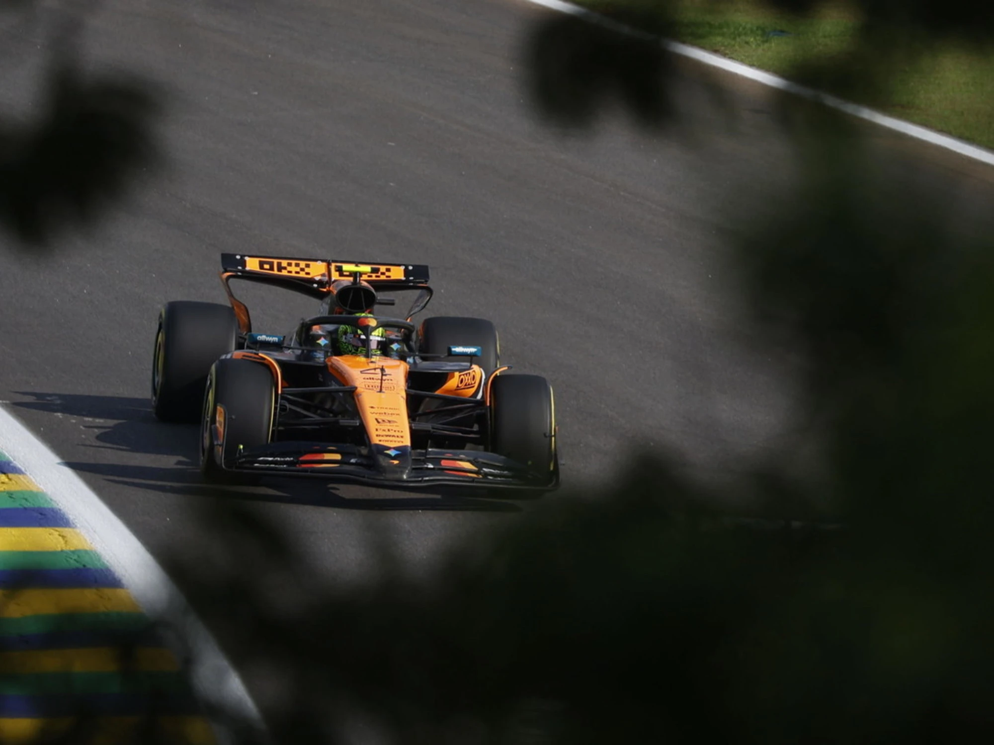 Sprint Brasile, le pagelle: Norris vola, Piastri affonda, Ferrari prega