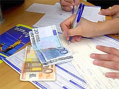 Energia, da gennaio in calo le bollette della luce ma aumenterà il prezzo del gas