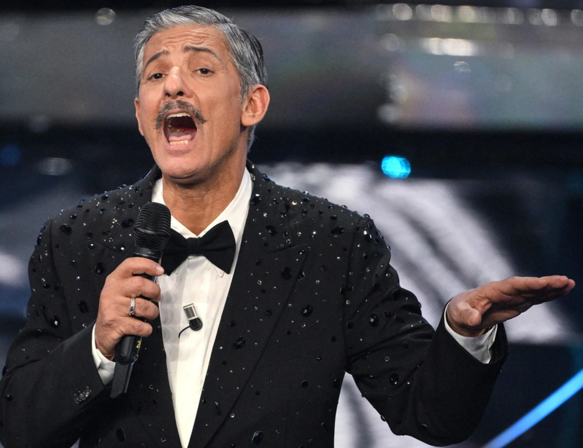Fiorello indagato per diffamazione: "Un rave! Escort e coca!"