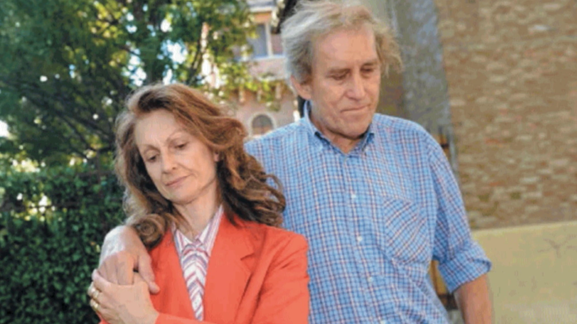 Famiglia nel bosco, il caso dei genitori di Mirabello: "Traditi dalla giustizia, così hanno portato via nostra figlia"